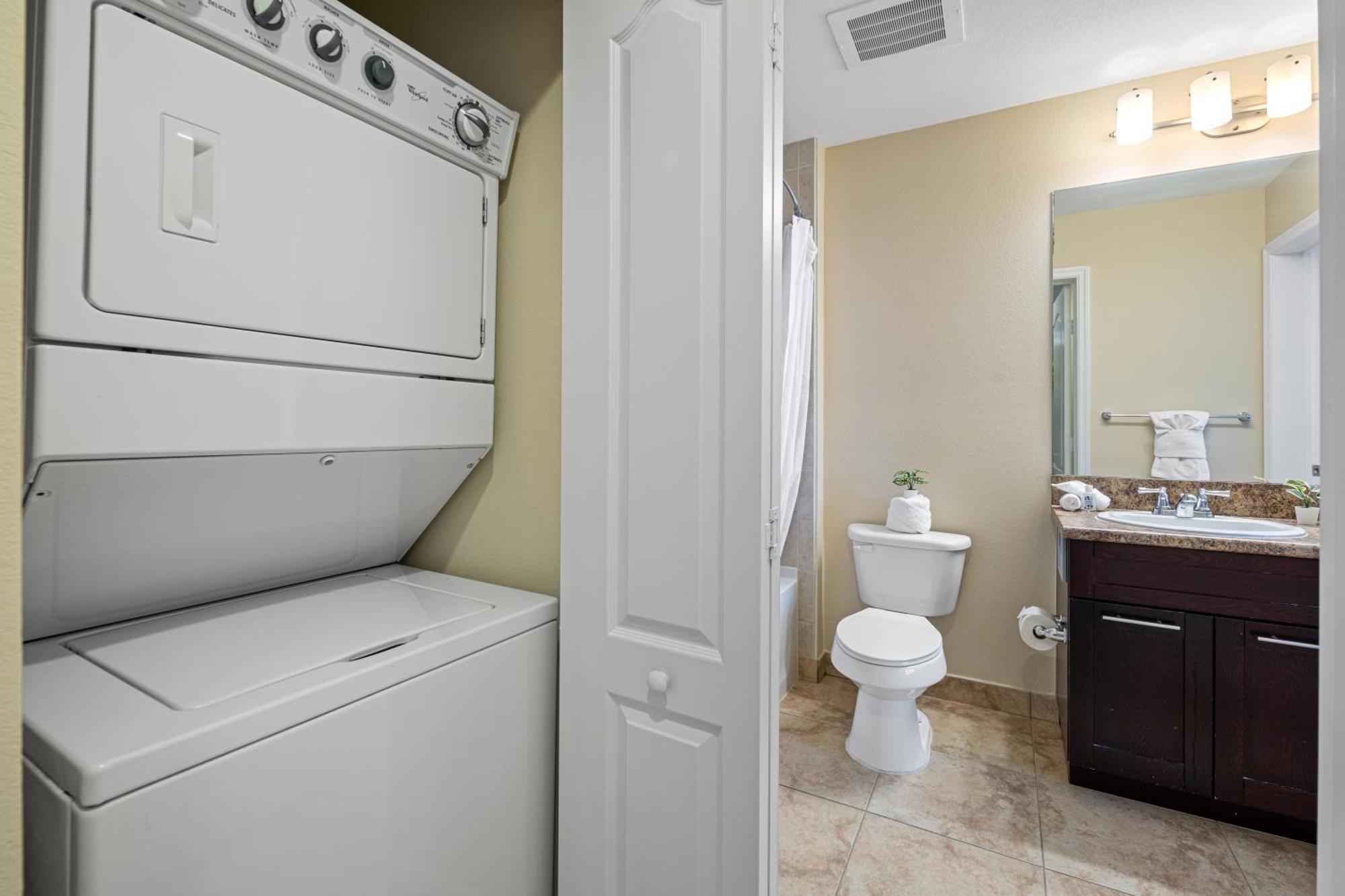 Dharma Home Suites South Miami At Red Road Commons Exterior foto